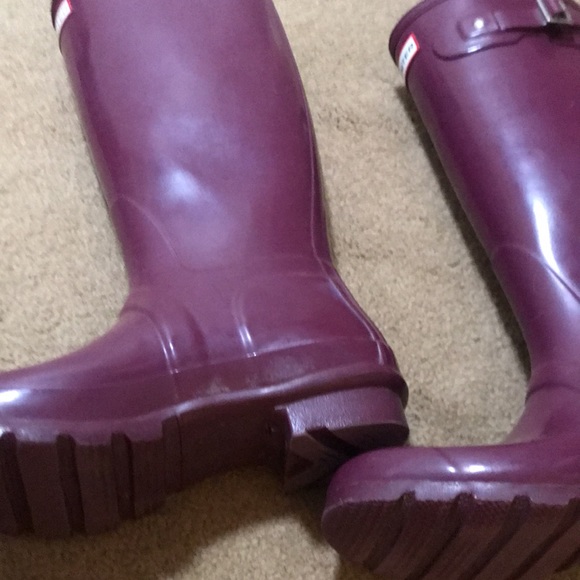 Hunter Purple Tall Rain Boots - Picture 14 of 16
